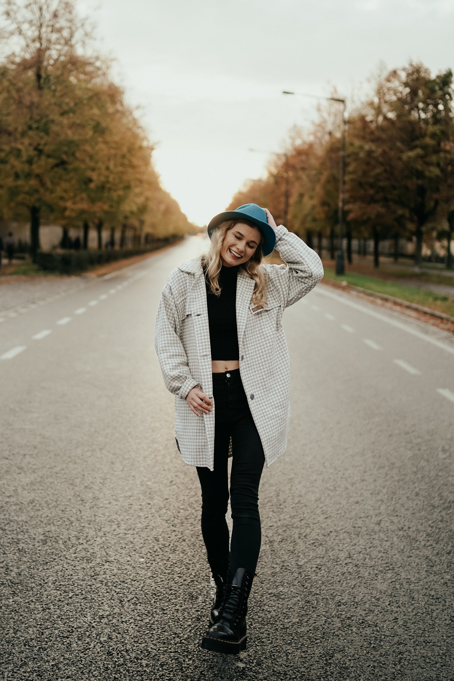 Shacket kohoutí stopa šedo-bílá