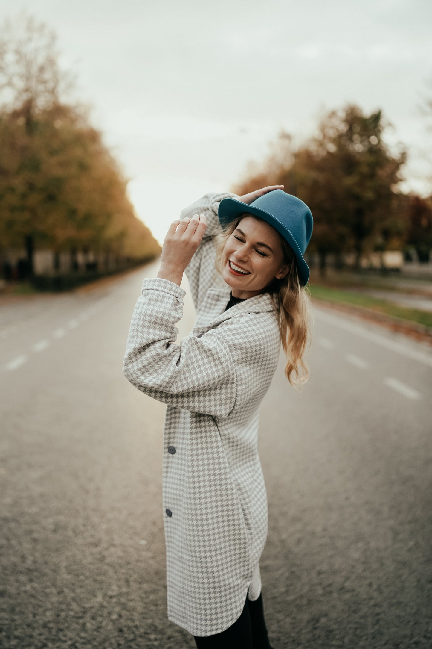 Shacket kohoutí stopa šedo-bílá