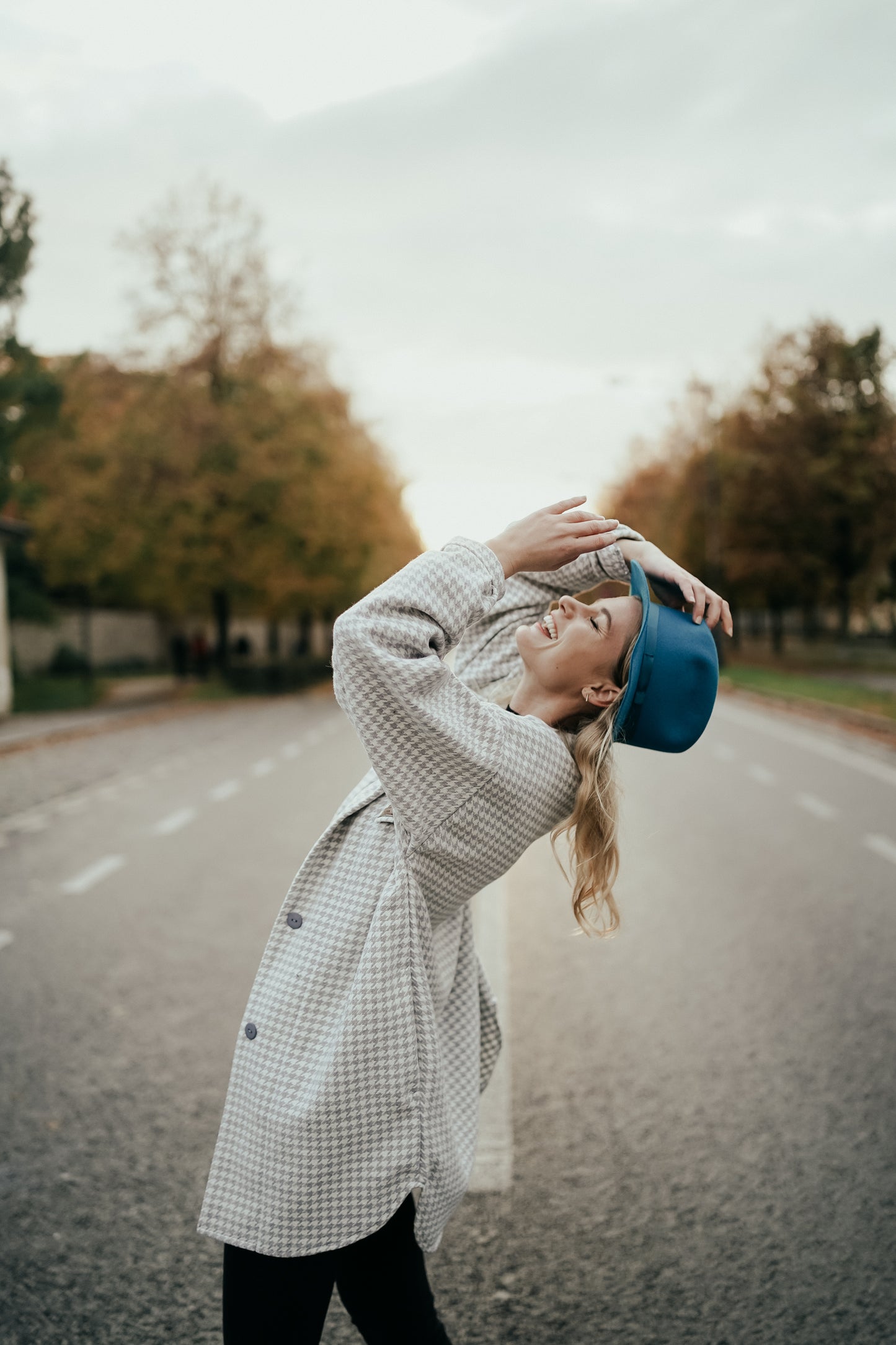 Shacket kohoutí stopa šedo-bílá